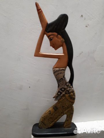 Продам деревянную статуэтку