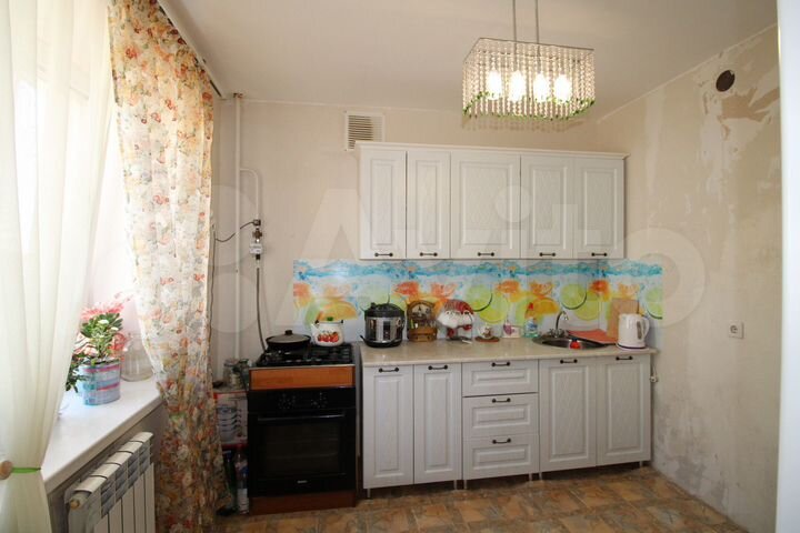 2-к. квартира, 50 м², 4/9 эт.