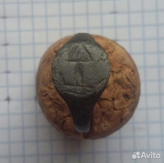 Перстень 16-17в. Сюжет 