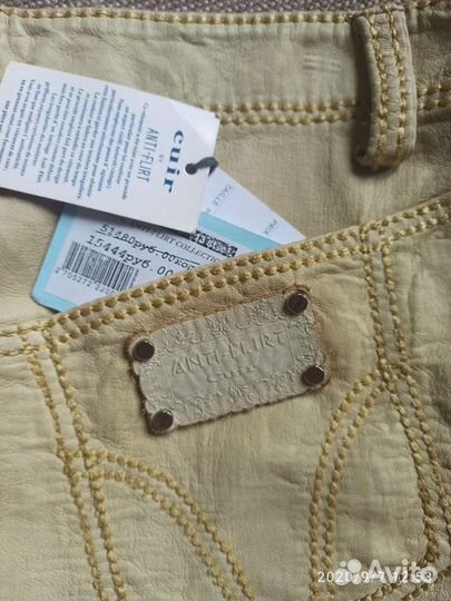 Кожаные шорты