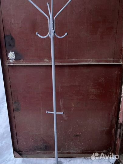 Вешалка напольная