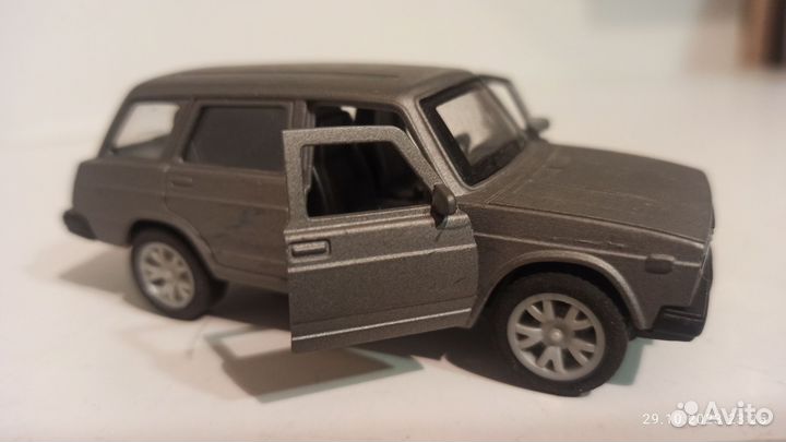 Модель автомобиля 1 43 новая