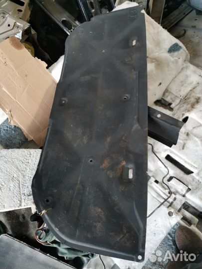 Обшивка капота Toyota Harrier GSU30W 2GR FE 2006