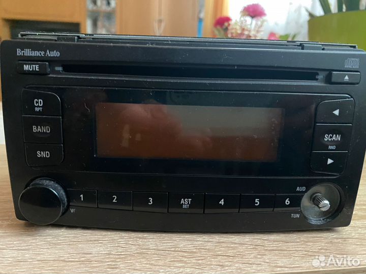 Магнитофон штатный brilliance M2