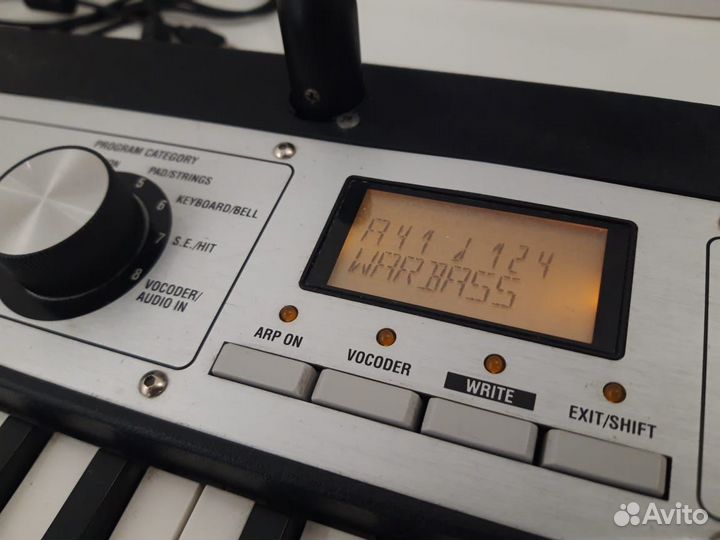 Korg microKorg XL аналогово-моделирующий синт