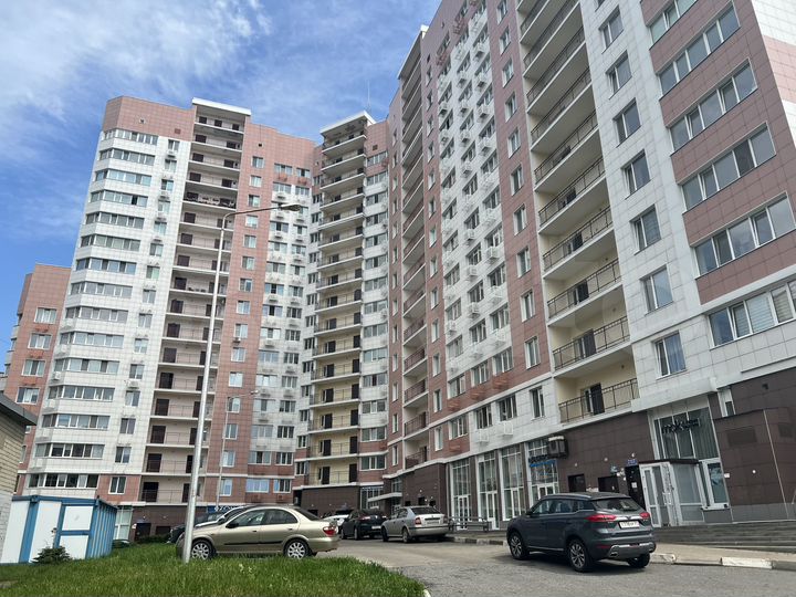 3-к. квартира, 100,6 м², 4/17 эт.