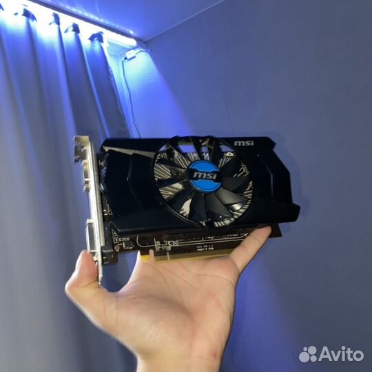 AMD radeon R7 250 2GB MSI