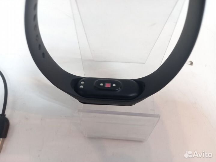 Фитнес-браслеты Xiaomi Mi Band 4