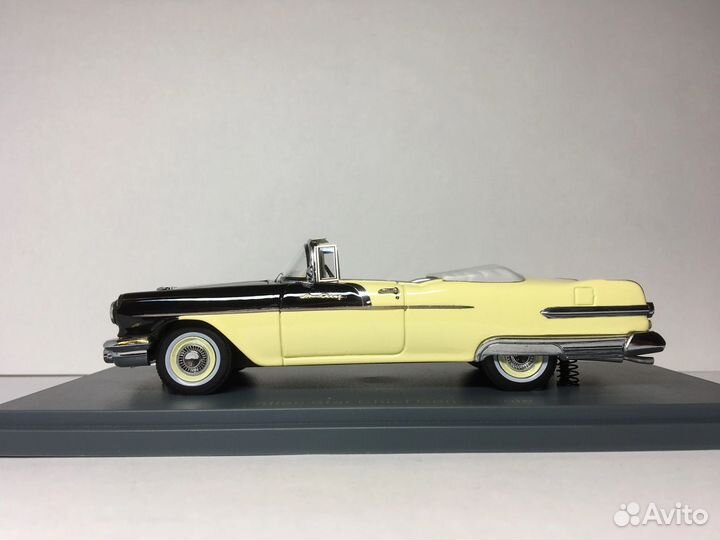 NEO Pontiac Star Chief 1956 1/43