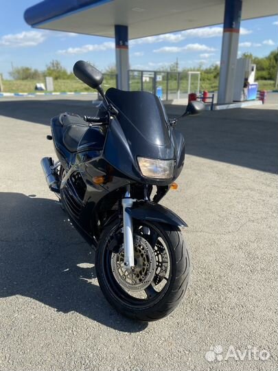 Сузуки RF 400R