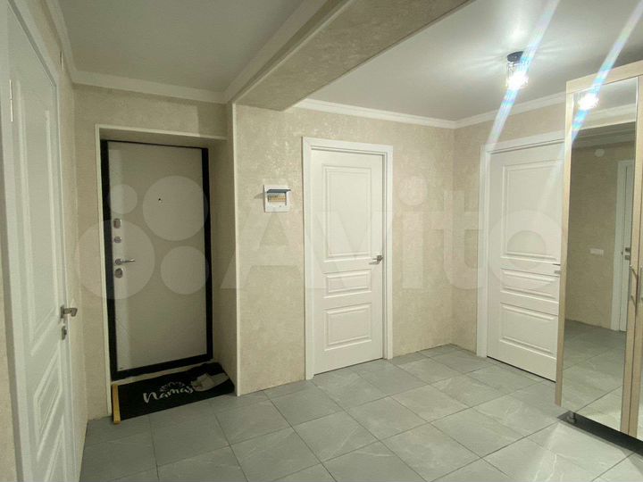 4-к. квартира, 90 м², 4/5 эт.