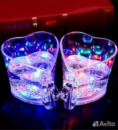 Светящаяся кружка сердце