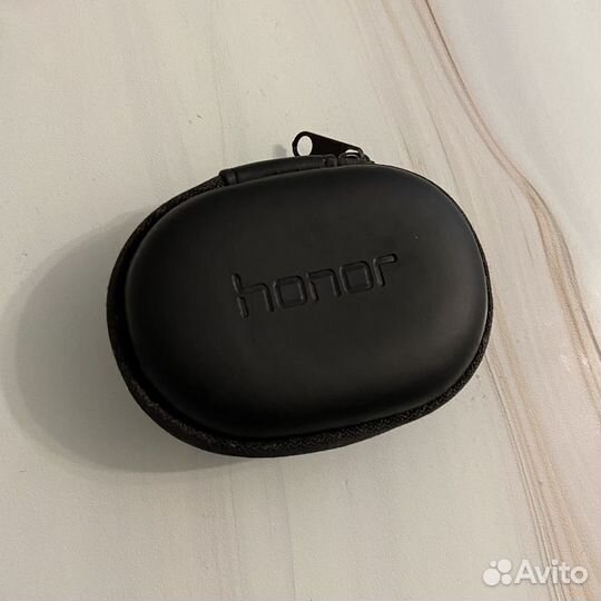 Чехол для наушников черный Honor