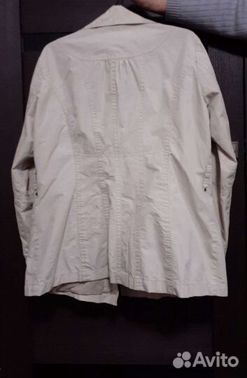 Ветровка женская