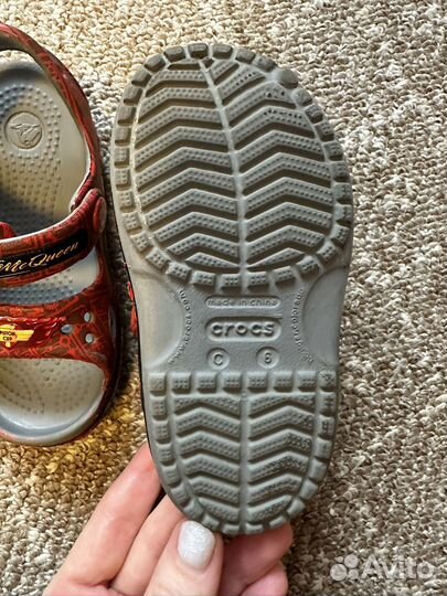 Сандали crocs