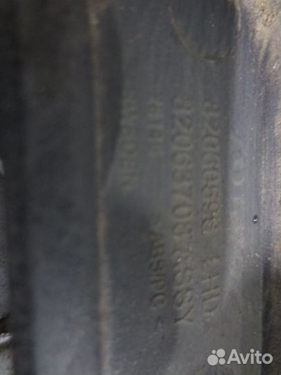 Бардачок панели приборов Volvo 82060596