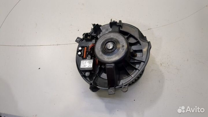 Двигатель отопителя Skoda Octavia (A7), 2018