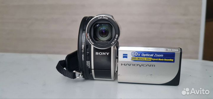 Видеокамера Sony DCR-dvd650e
