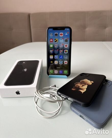 iPhone 11, 64 ГБ