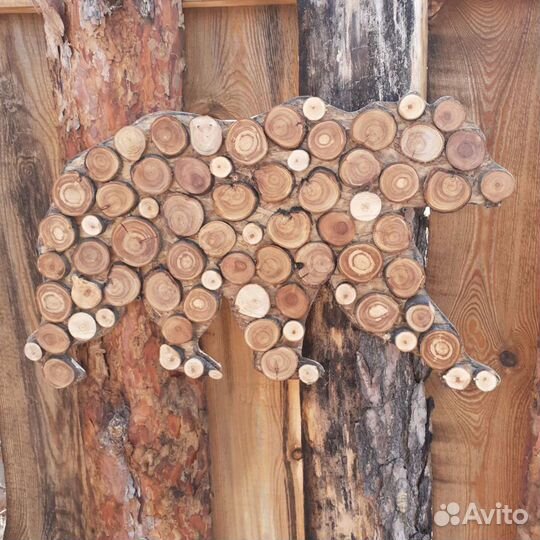 Панно из спилов дерева