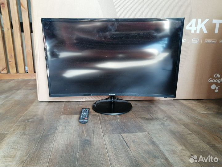 Телевизор изогнутый smart 32