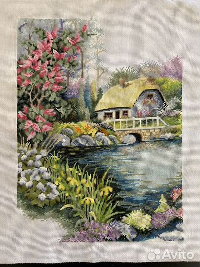 Картина вышитая крестом, ручная работа 27х37 см