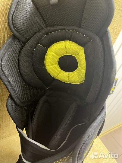 Щитки игрока bauer supreme totalone NXG