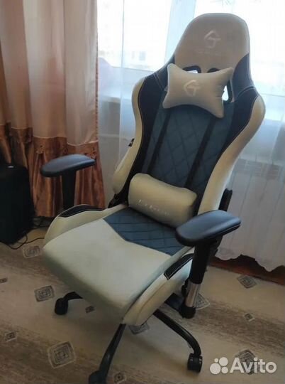 Компьютерное кресло офисное с функцией массажа