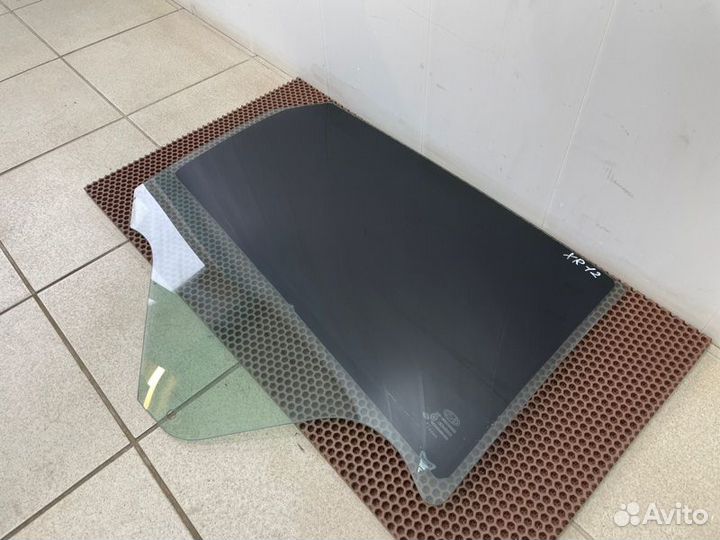 Стекло двери заднее правое LADA X-Ray