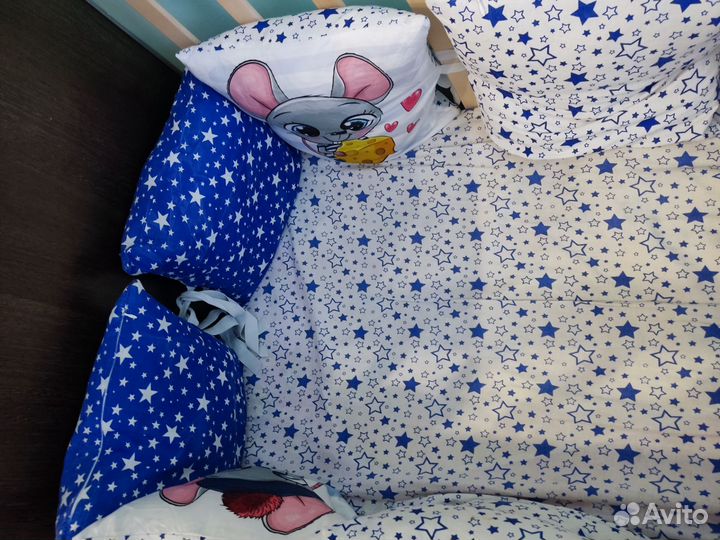 Бортики в кроватку