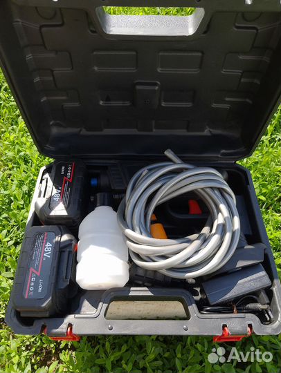 Автомойка аккумуляторная высокого давления