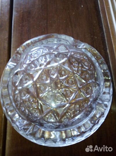 Хрустальная пепельница