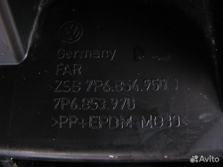 Молдинг двери Volkswagen Touareg 2010-2018