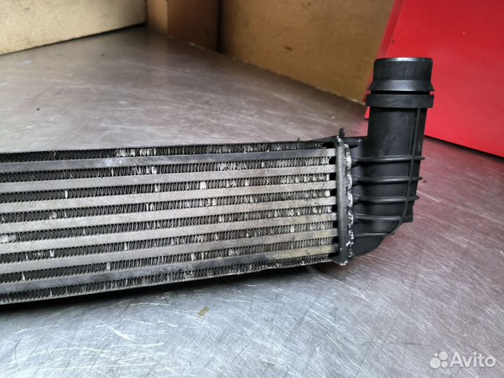 Renault Laguna 3 интеркулер 1.5 dci