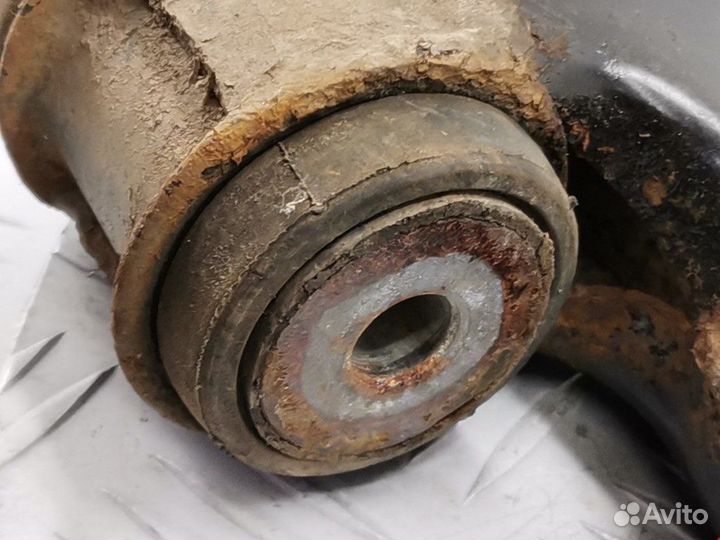 Рычаг передний правый Ford Focus рест. 2003