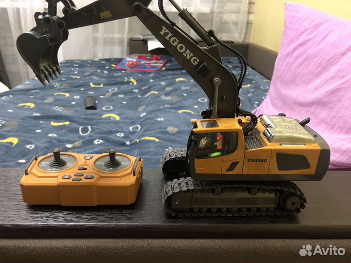 Экскаватор детский