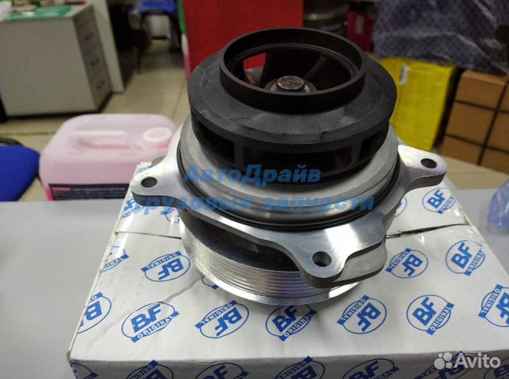 Насос водяной Даф XF 106 евро 6