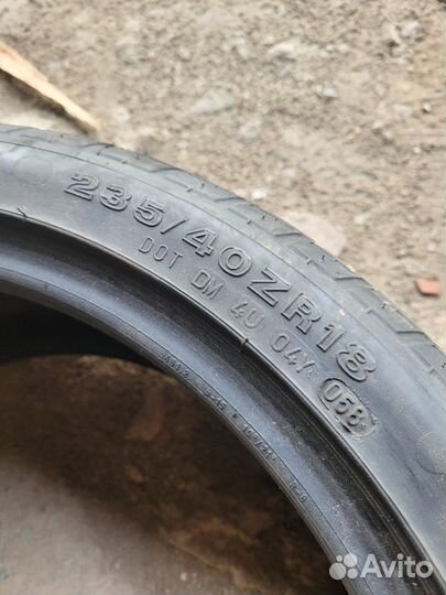 Dunlop SP Sport 8000 235/40 R18
