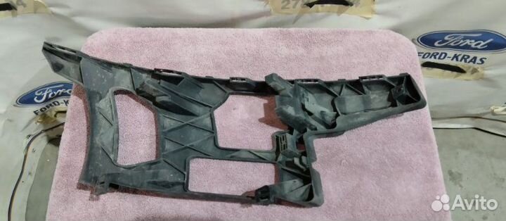 Кронштейн бампера передний левый Ford Mondeo CA2