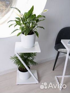 Подставка для цветов напольная металлическая