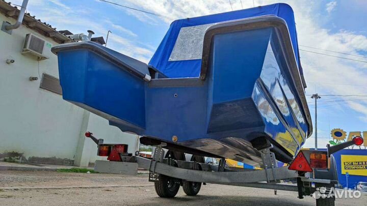 Лодка пластиковая Stellar 59DC верфь RiverBoat