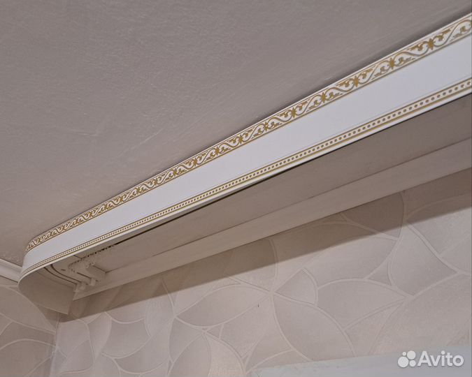 Карниз потолочный бу