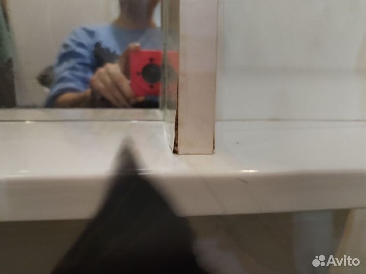 Зеркало с шкафчиком в ванную