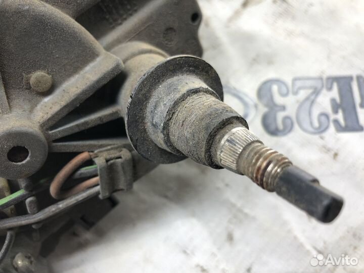 Моторчик заднего дворника Volkswagen Golf 3