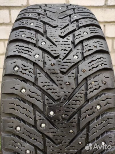 Nokian Tyres Hakkapeliitta 8 SUV 225/65 R17
