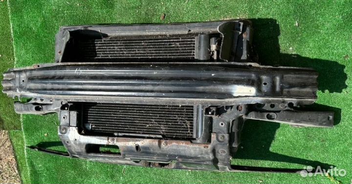 Передняя панель крепления облицовки (телевизор)