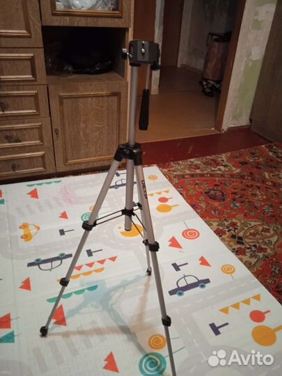 Штатив для фотоаппарата