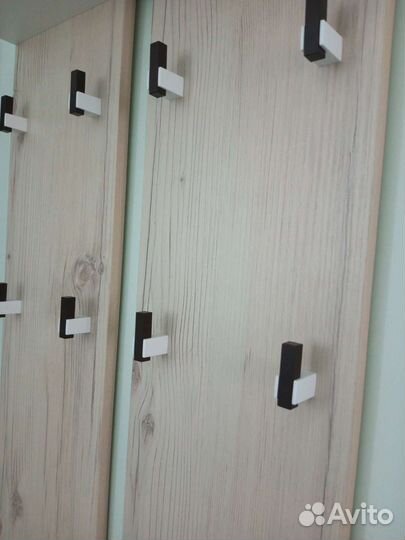 Крючки для вешалки