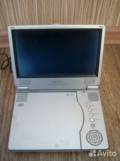Портативные японские DVD плееры Digistance, Axion
