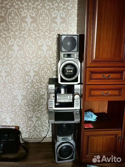 Музыкальный центр